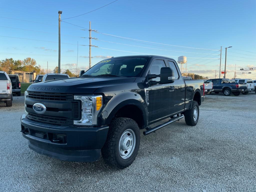 2017 Ford F-250 Super Duty XL's photo