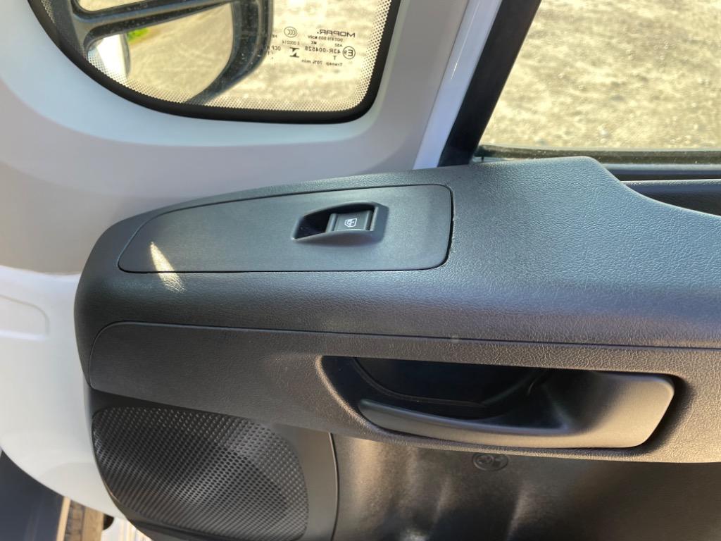 2018 RAM ProMaster Cargo Van Base photo 24