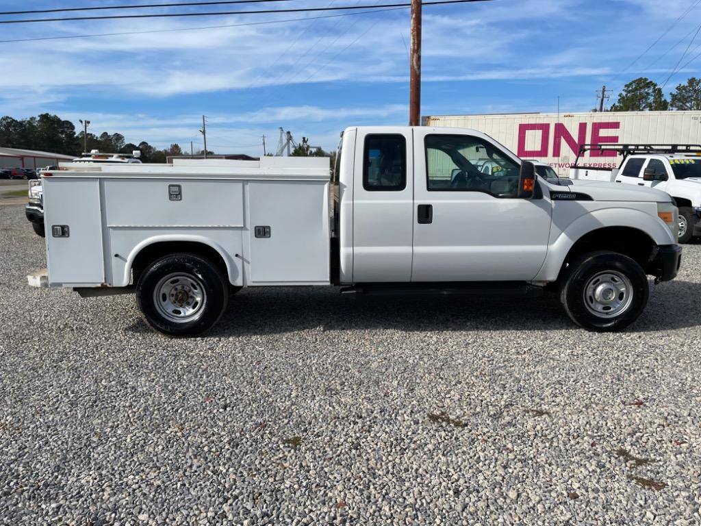 2011 Ford F-250 Super Duty XL photo 5