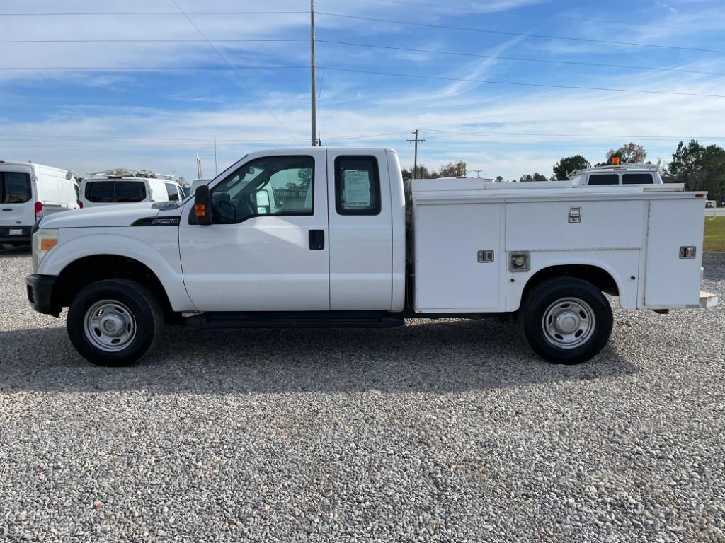 2011 Ford F-250 Super Duty XL photo 6