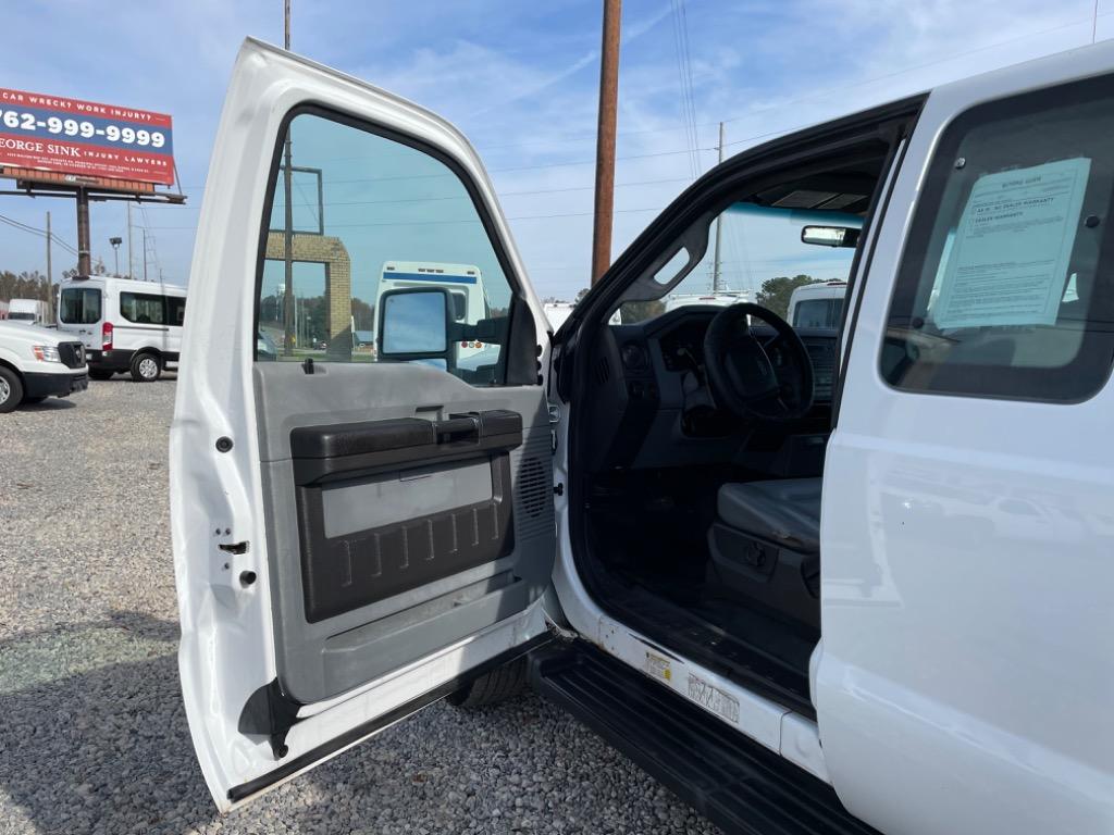 2011 Ford F-250 Super Duty XL photo 11