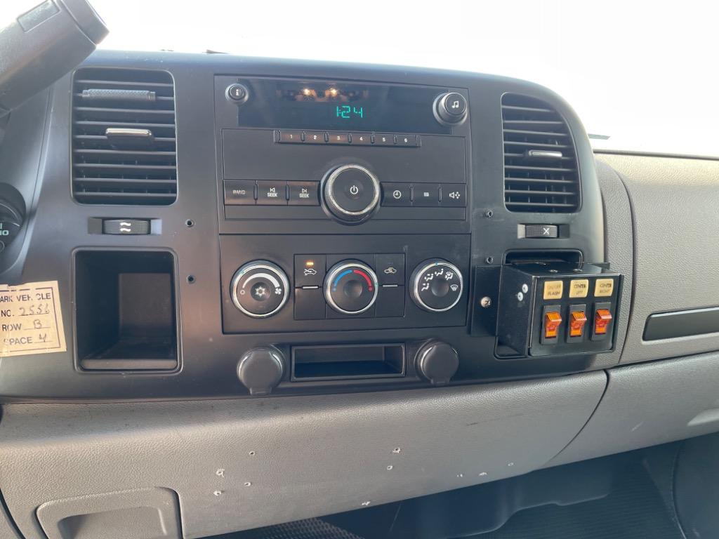 2008 Chevrolet Silverado 1500 Work Truck photo 13