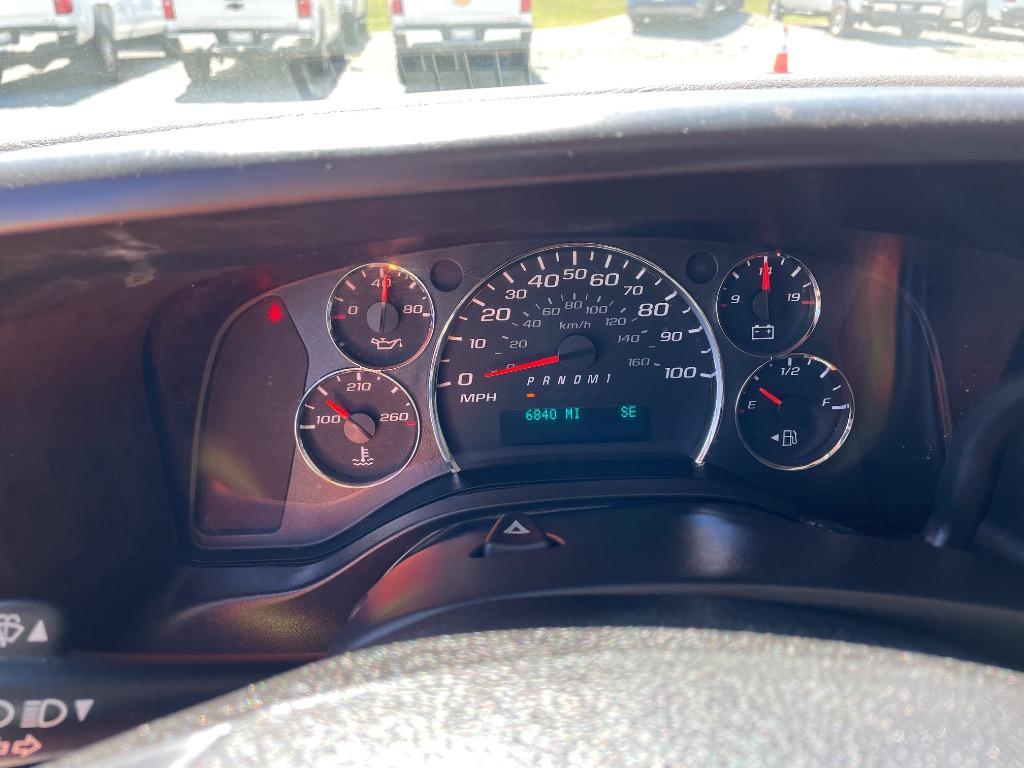 2016 Chevrolet Express Passenger LS - Photo 15