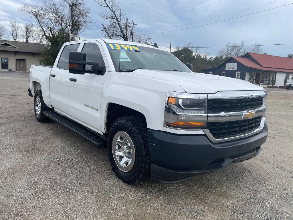 2017 Chevrolet Silverado 1500 null photo 3