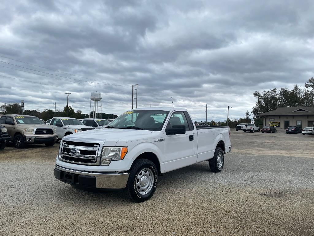 2014 Ford F-150 XL's photo