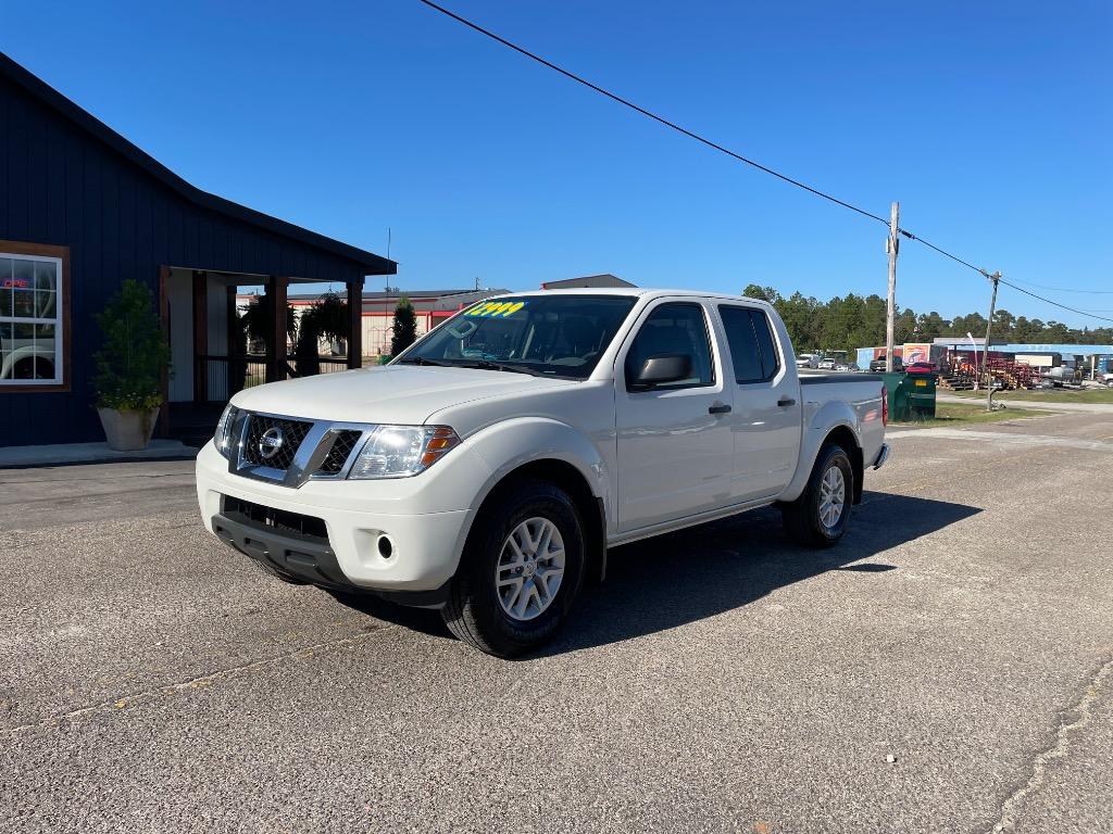 2021 Nissan Frontier SV's photo
